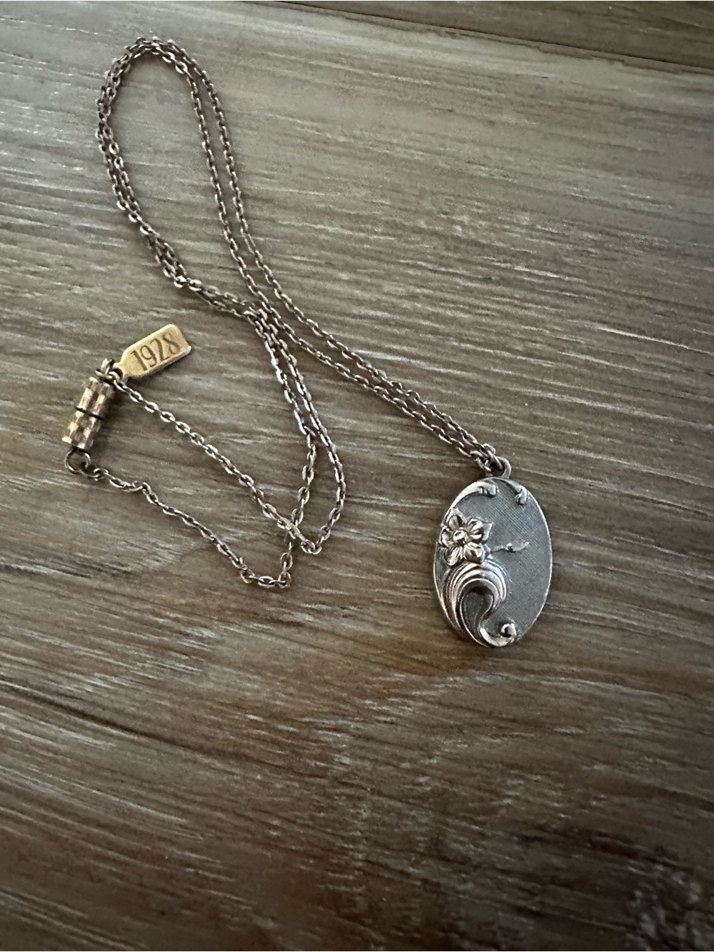 Vintage 1928 Jewelry Floral Pendant Necklace